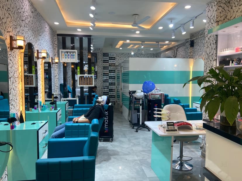 Milaan Luxury Unisex Salon